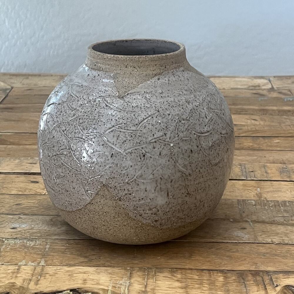 Art Studio Pottery Raku Moon Jar Vase 7.5" Beige Speckled Glaze